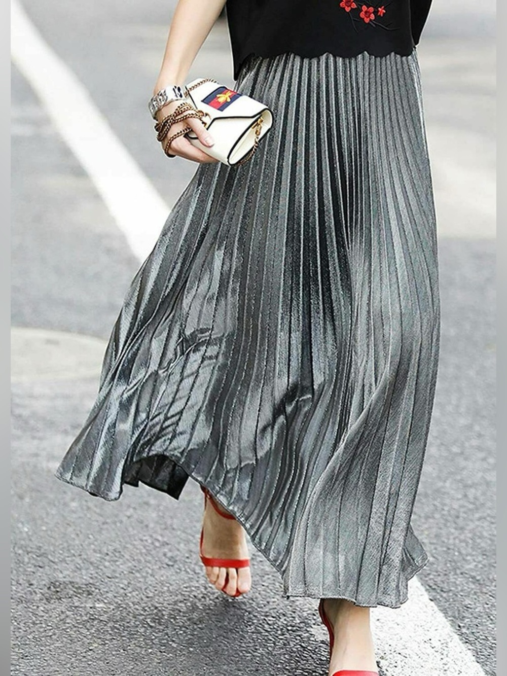 Vintage Pleated Metallic Maxi Skirt - Picture 9 of 10